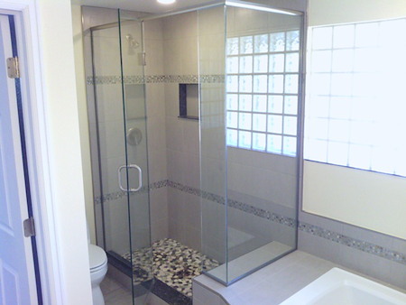 Living in Place: Why Highlands Ranch Homeowners are Choosing Walk-In Showers and Barrier-Free Bathrooms